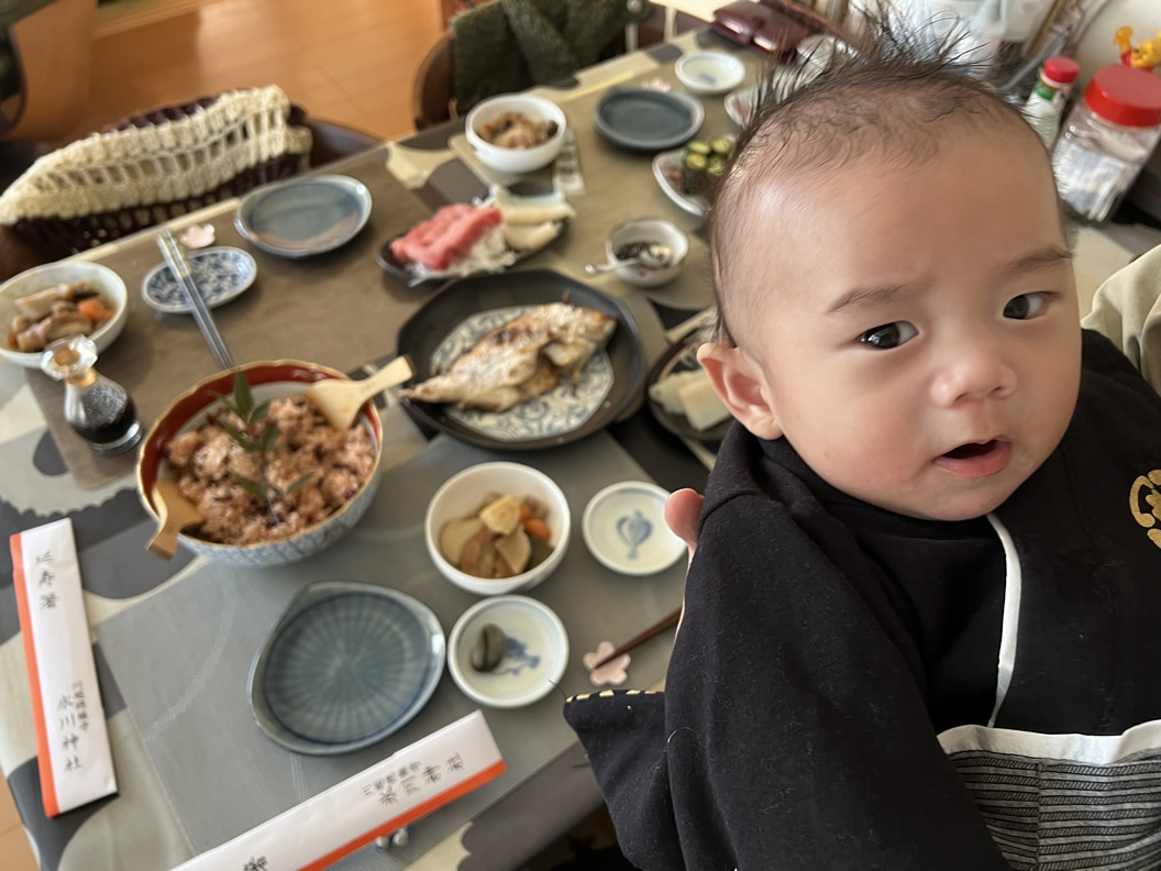お食い初めと袴